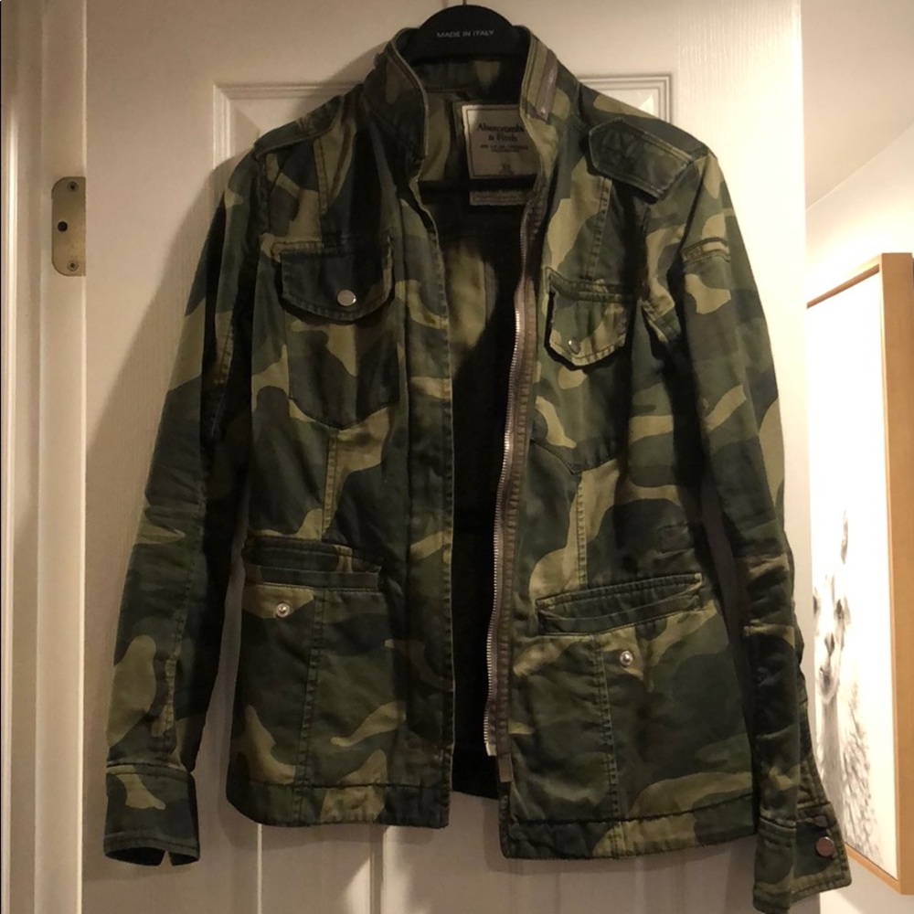 Abercrombie and Fitch Cargo Army Jacket